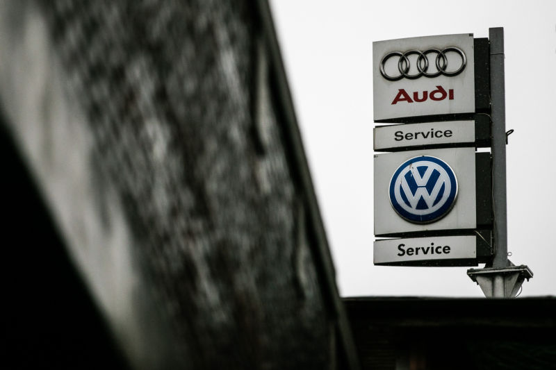 Audi and VW BERLIN, GERMANY - JANUARY 09: A sign of car service for Audi and VW is pictured on January 09, 2019 in Berlin, Germany.(Photo by Florian Gaertner/Photothek via Getty Images)